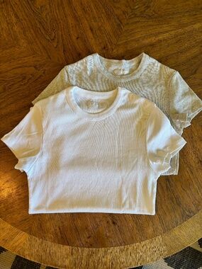 Djerf Avenue Daily T-Shirt Ribbed Bundle - Size Medium